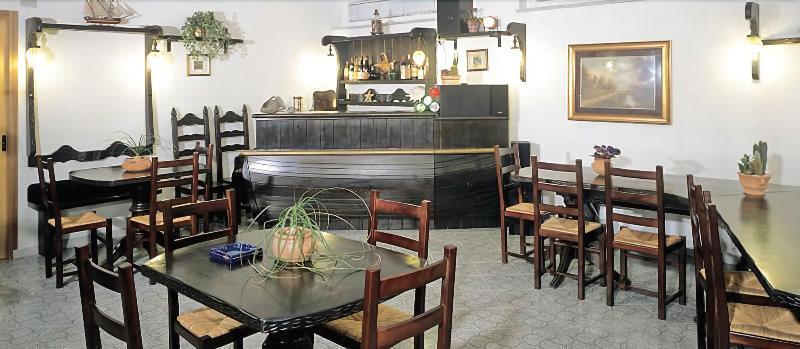 Hotel Torre Antica Loano Buitenkant foto