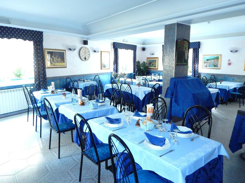 Hotel Torre Antica Loano Buitenkant foto