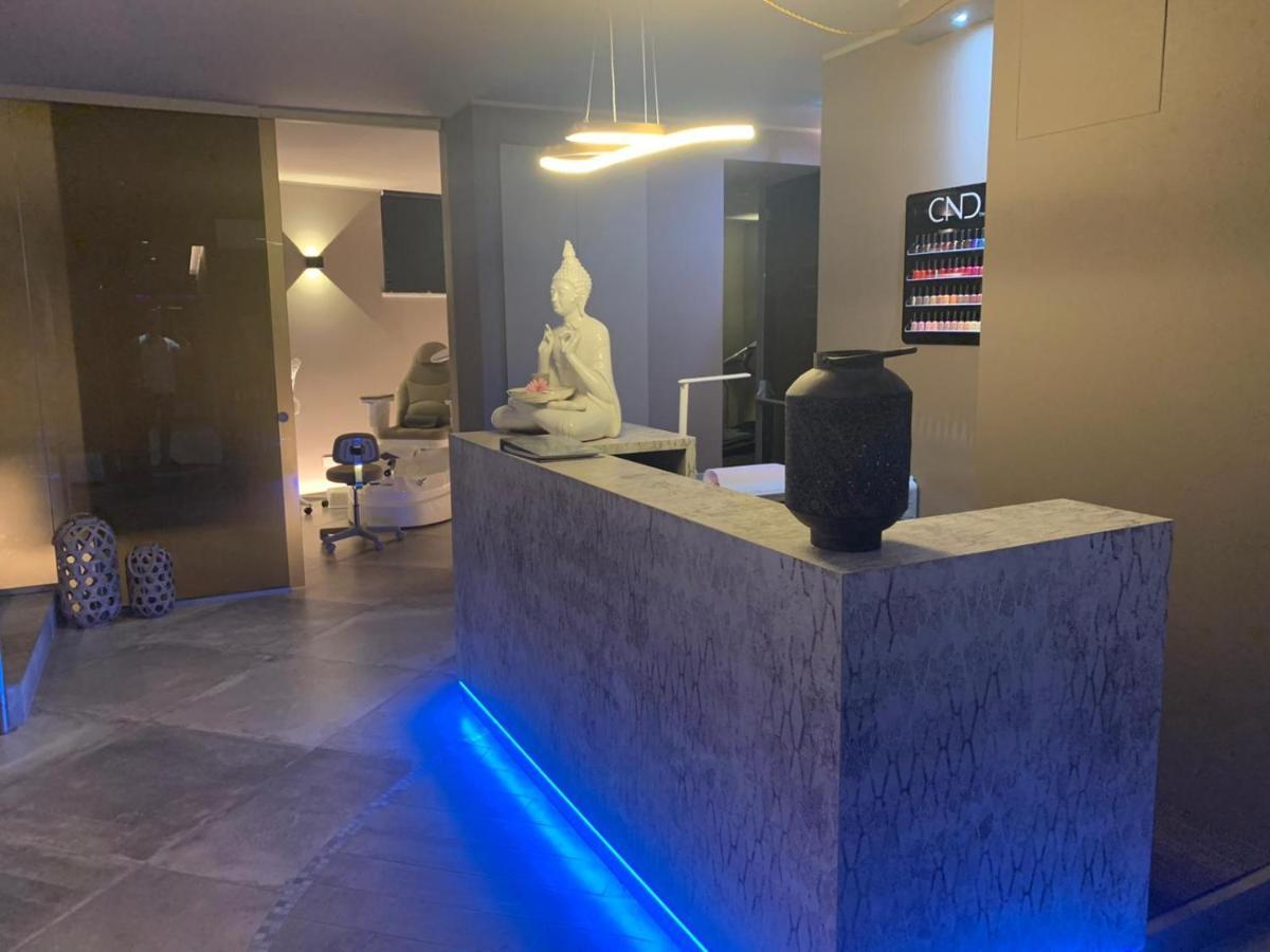 Hotel Torre Antica Loano Buitenkant foto